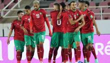jugadores de Marruecos celebran un gol
