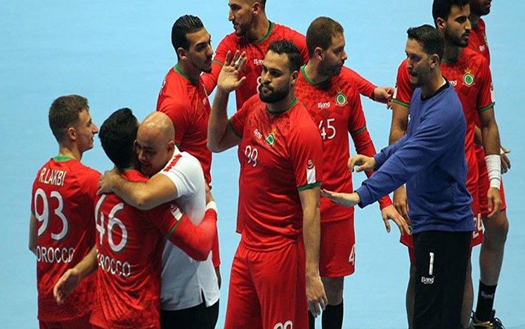 jugadores selección marroquí de balonmano tras el partido