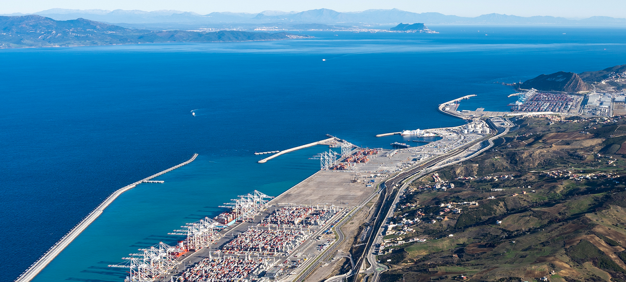 Vista aérea puerto Tánger Med