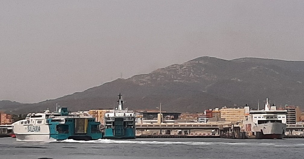 ferri en puerto Algeciras