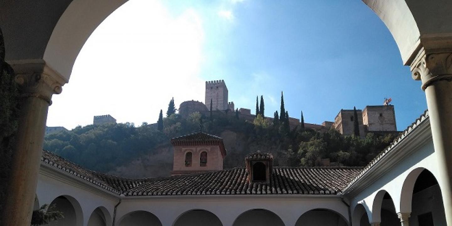 Vista de la Alhambra desde el Museo Arqueológico
