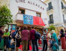 fachada cine Alcazar con cartel del 20 festival FCAT